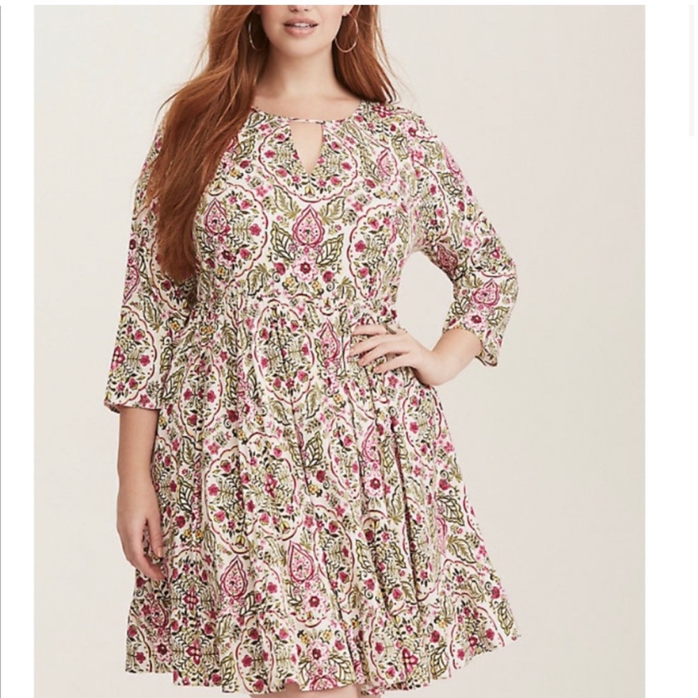Torrid Pink Floral Keyhole Neckline Challis Skater Dress Size 4X